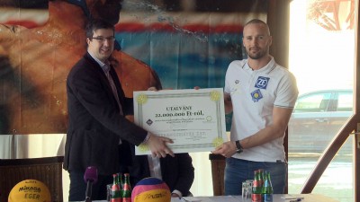 22 millió a pólósoknak